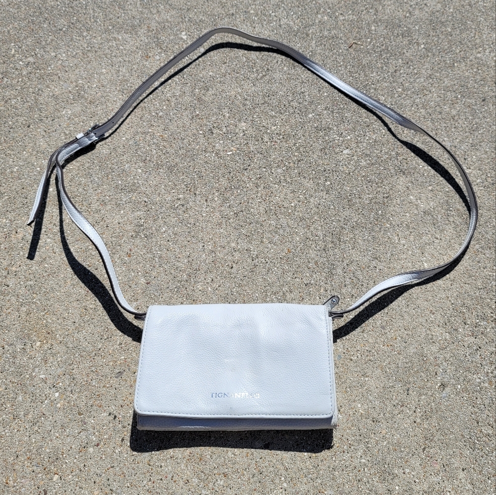 Tignanello Purse - Picture 1 of 4